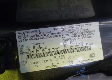 2016 Ford Focus Se z USA, uszkodzony, nr VIN 1FADP3F23GL259233